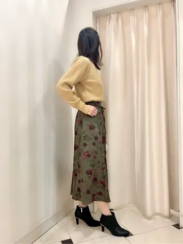 組曲 金井 コーディネート画像