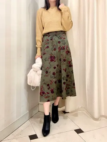 組曲 金井 コーディネート画像