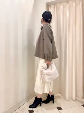 組曲 金井 コーディネート画像