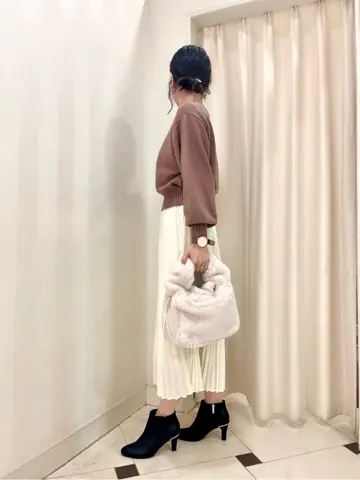 組曲 金井 コーディネート画像