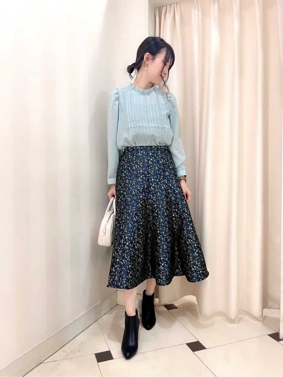 組曲 金井 コーディネート画像