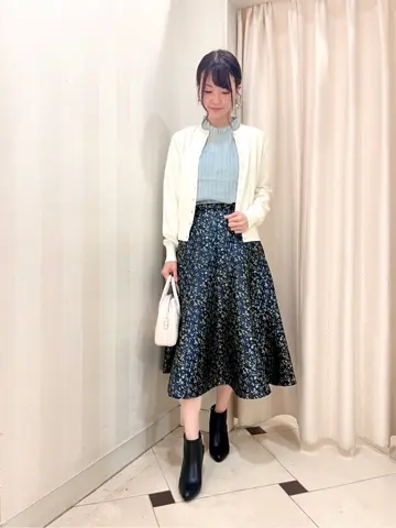 組曲 金井 コーディネート画像