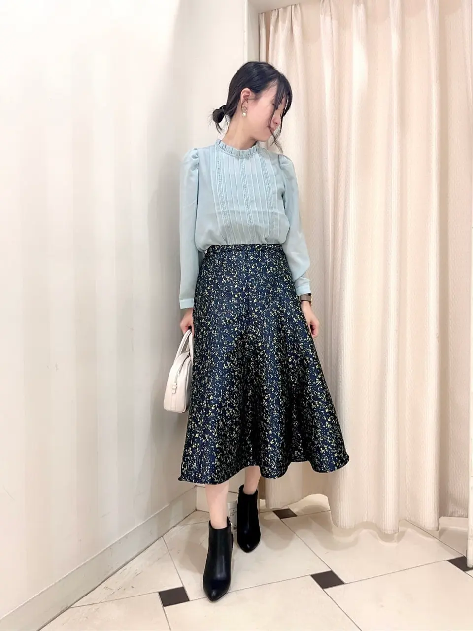 組曲 金井 コーディネート画像