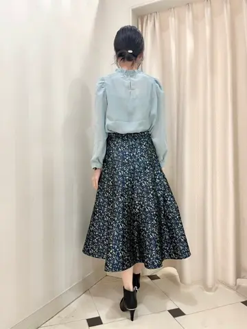 組曲 金井 コーディネート画像