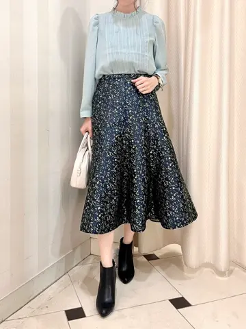 組曲 金井 コーディネート画像