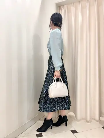 組曲 金井 コーディネート画像