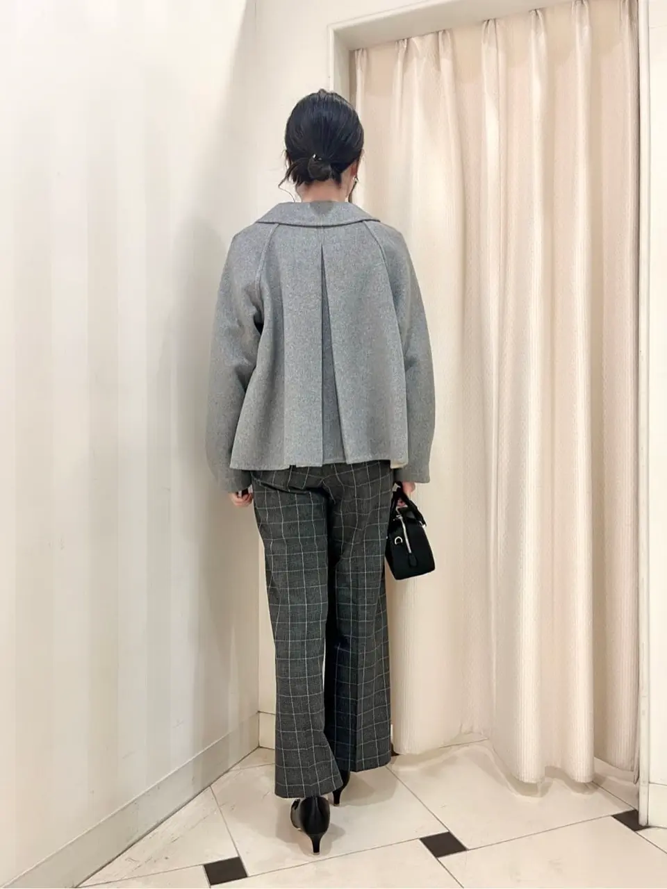 組曲 金井 コーディネート画像