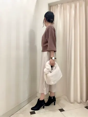 組曲 金井 コーディネート画像