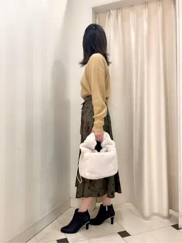 組曲 金井 コーディネート画像