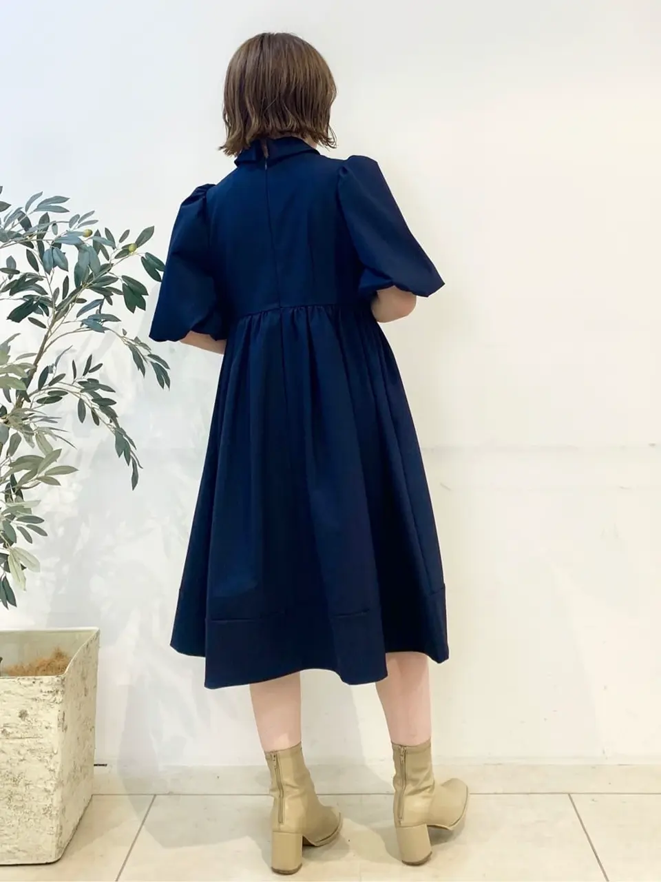 組曲 石井 コーディネート画像