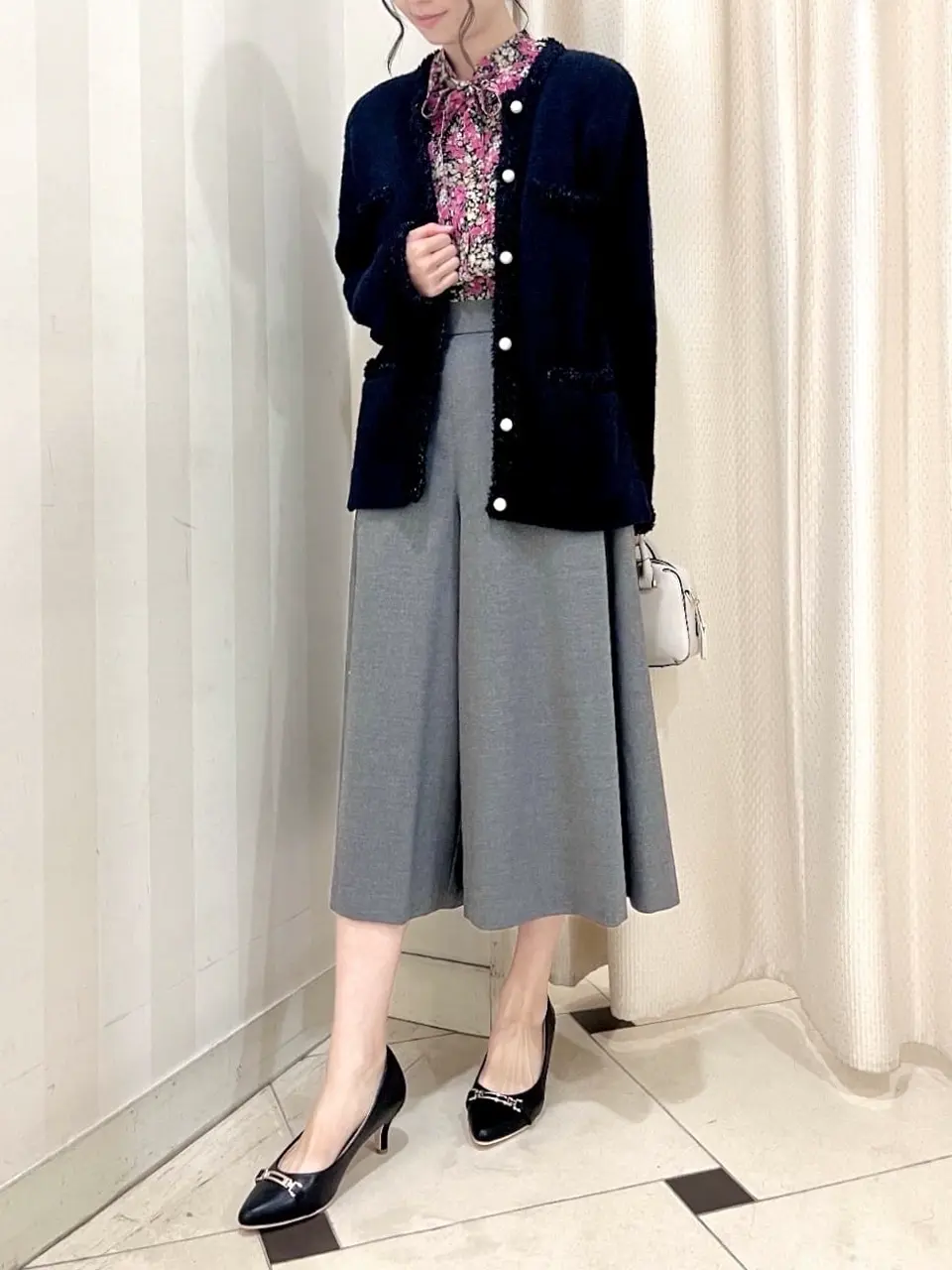 組曲 金井 コーディネート画像