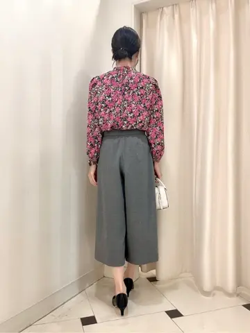 組曲 金井 コーディネート画像