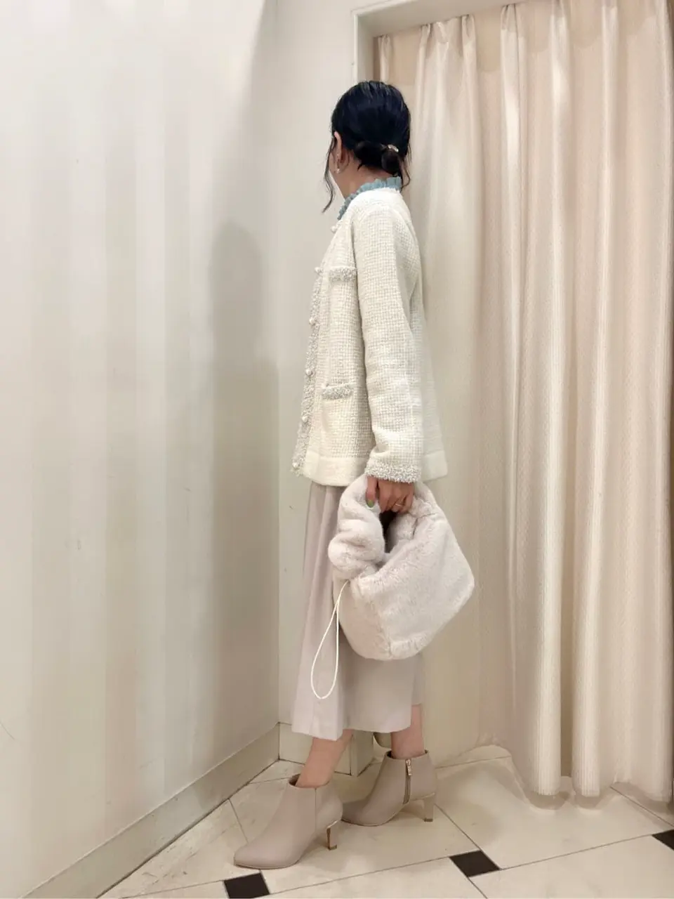 組曲 金井 コーディネート画像