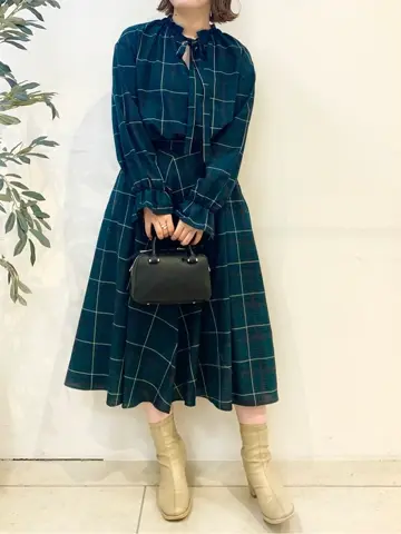 組曲 石井 コーディネート画像