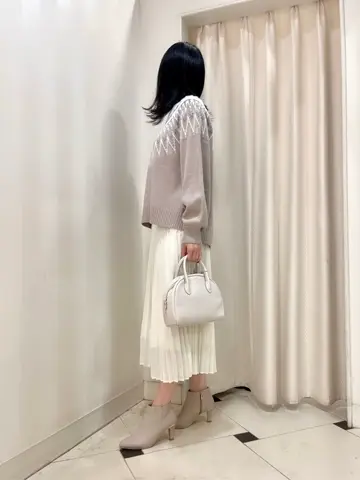 組曲 金井 コーディネート画像