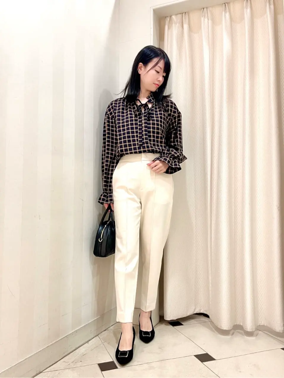 組曲 金井 コーディネート画像