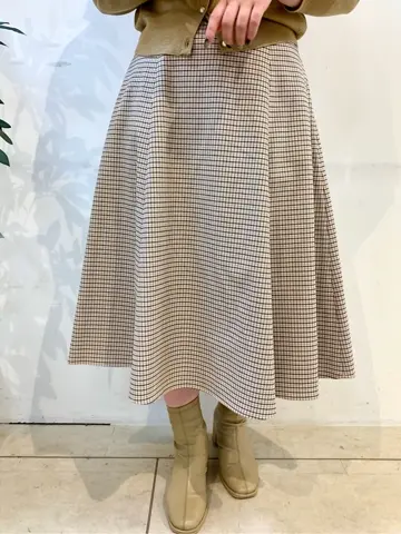 組曲 石井 コーディネート画像