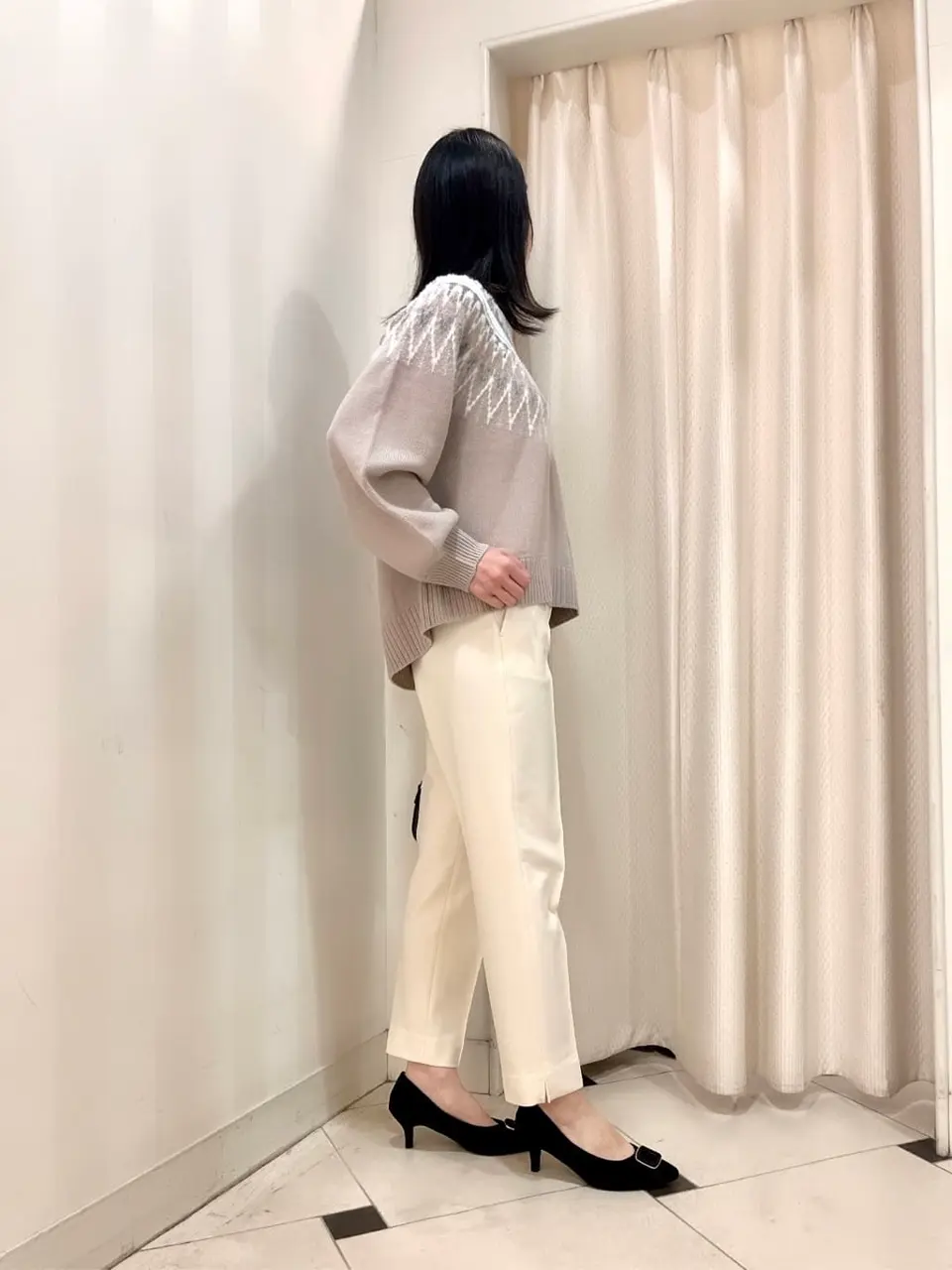 組曲 金井 コーディネート画像