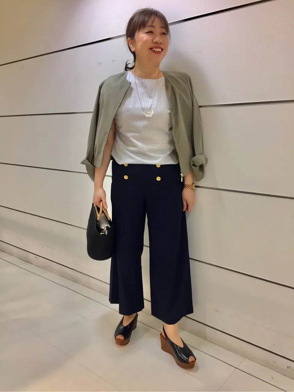 組曲 中山 コーディネート画像