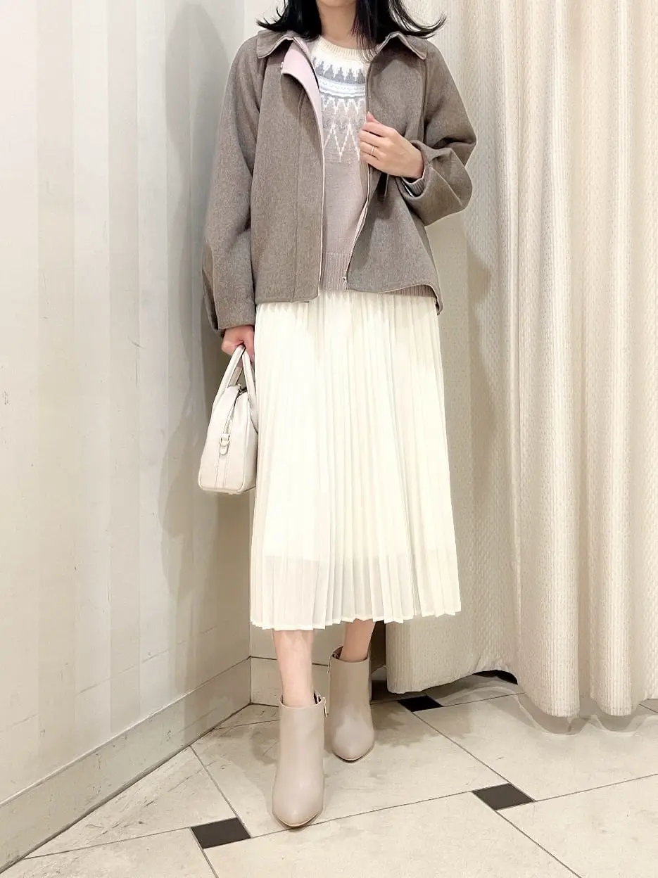 組曲 金井 コーディネート画像