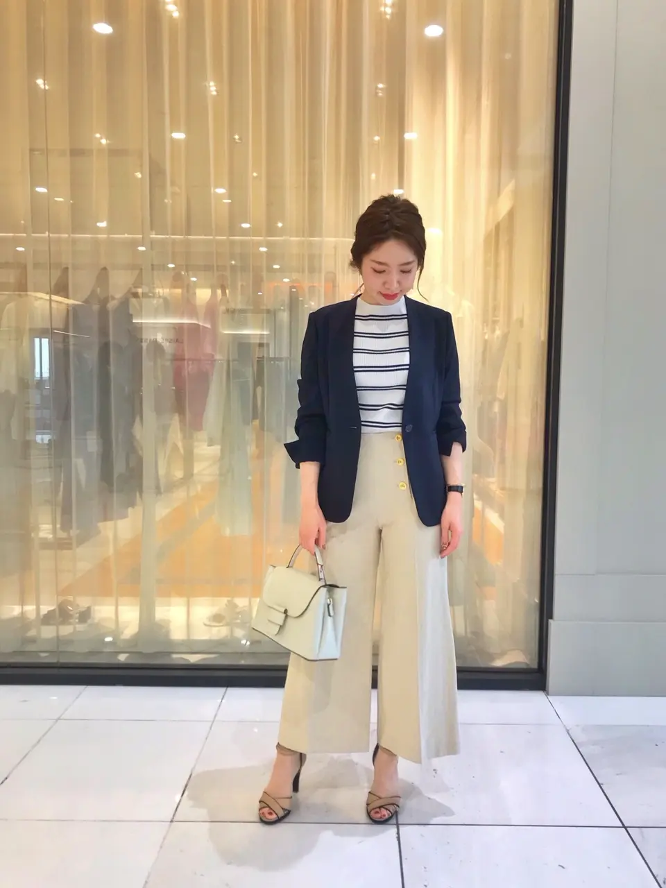 組曲 坂本 コーディネート画像