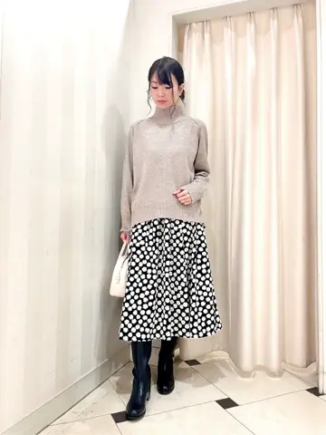 組曲 金井 コーディネート画像