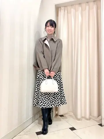 組曲 金井 コーディネート画像