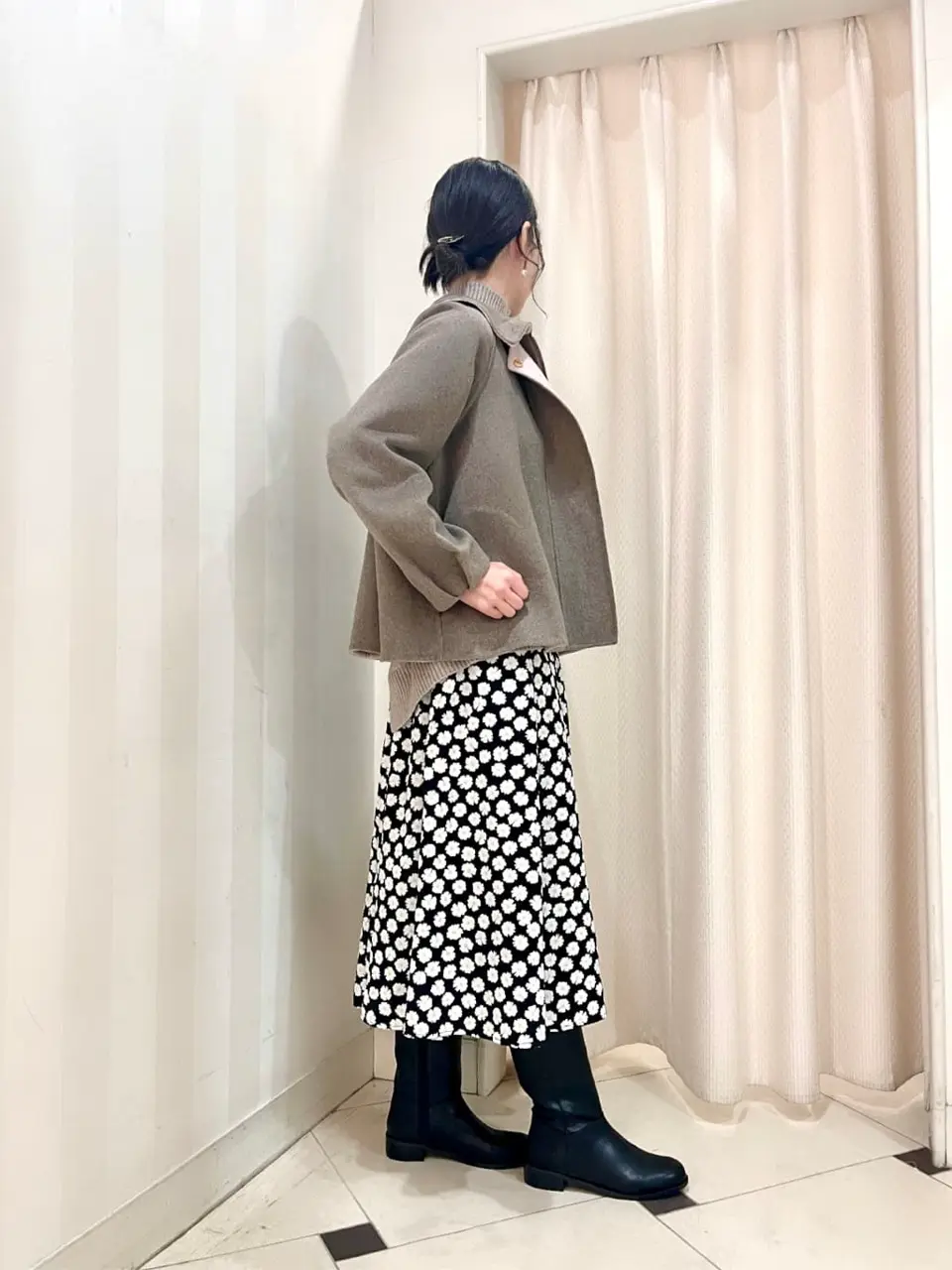 組曲 金井 コーディネート画像