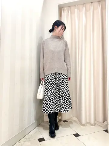 組曲 金井 コーディネート画像