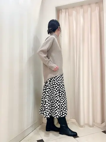 組曲 金井 コーディネート画像