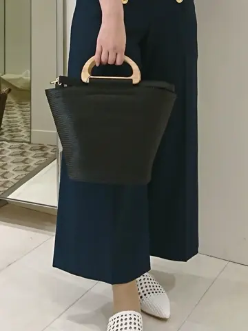 組曲 岡 コーディネート画像