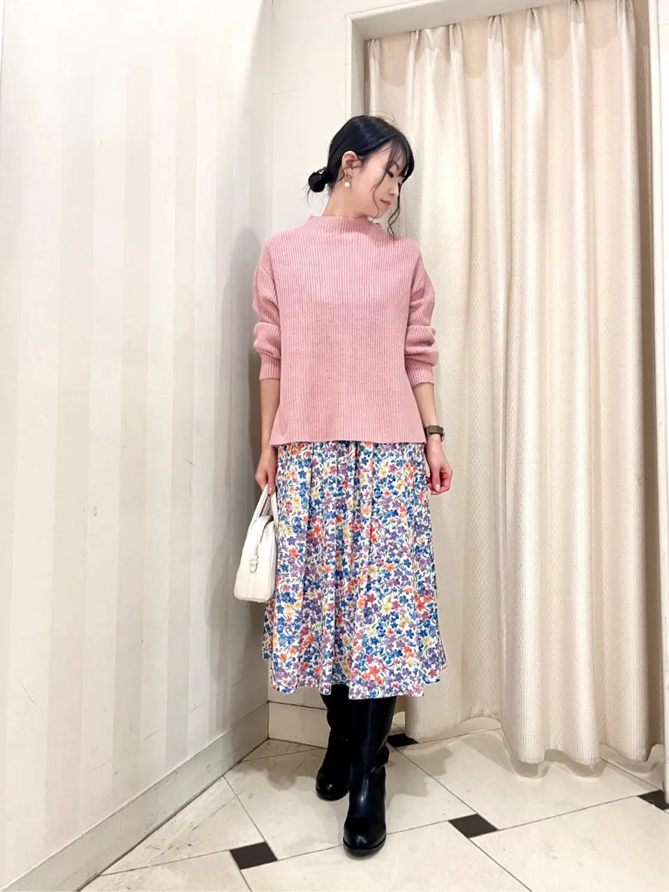 組曲 金井 コーディネート画像