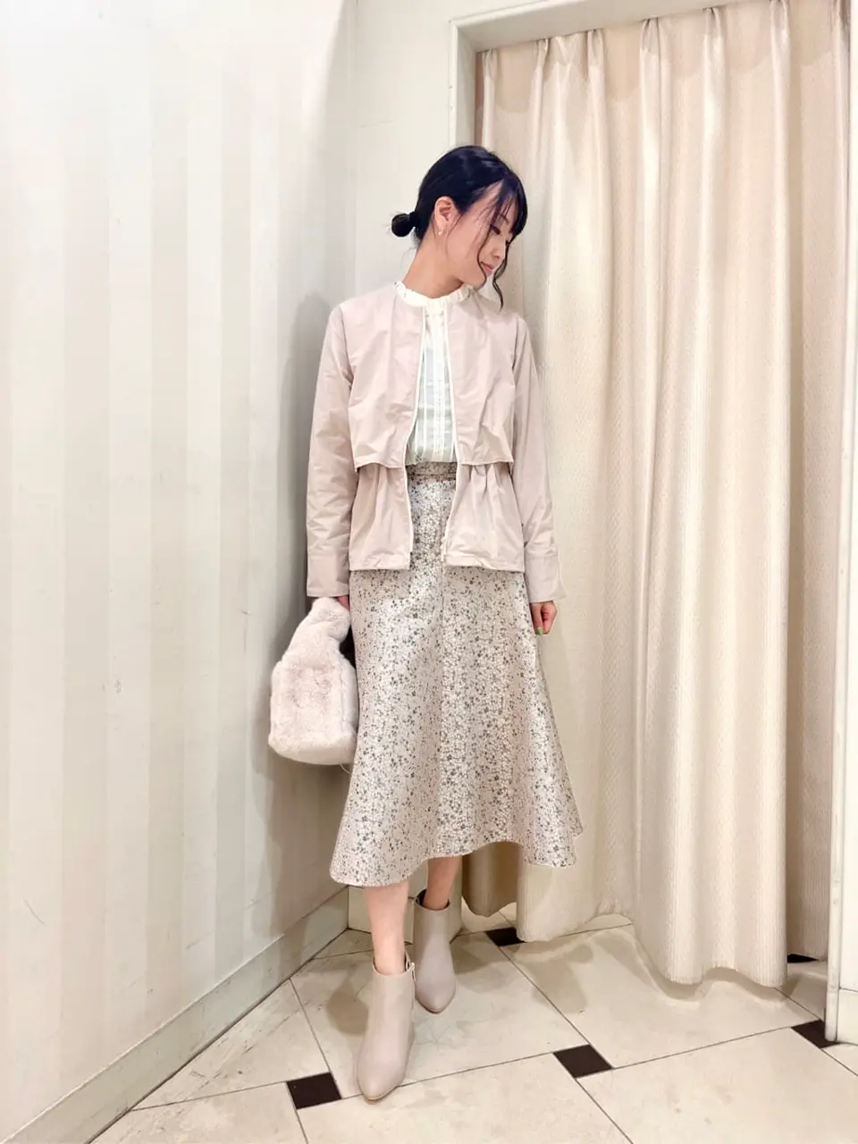 組曲 金井 コーディネート画像