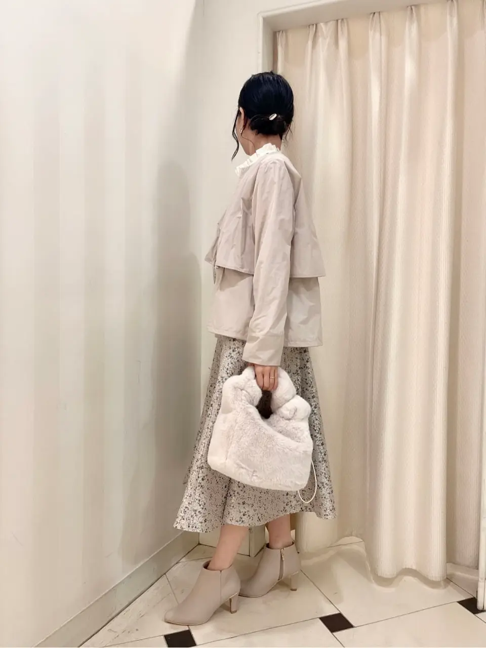 組曲 金井 コーディネート画像