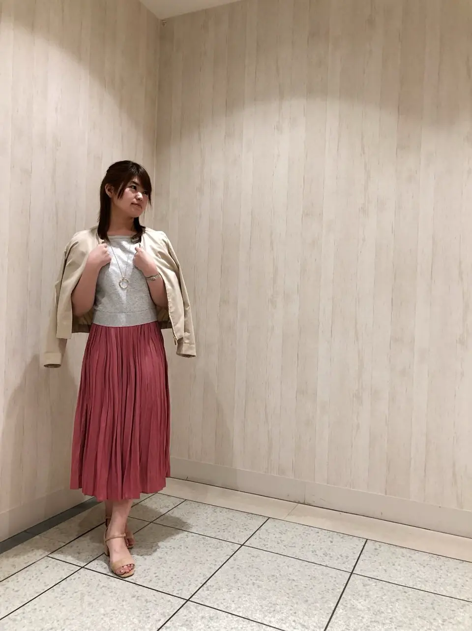 組曲 スタッフ コーディネート画像