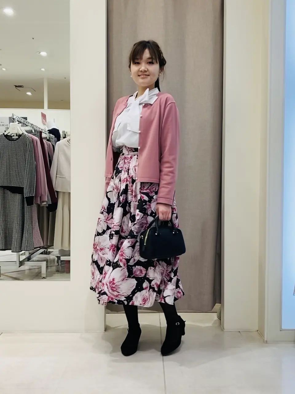 組曲 川根　彩 コーディネート画像