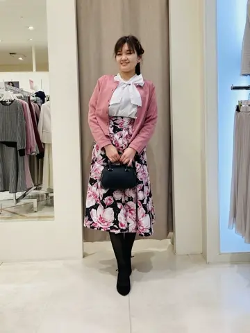 組曲 川根　彩 コーディネート画像