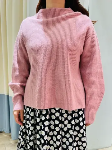 組曲 KATO コーディネート画像