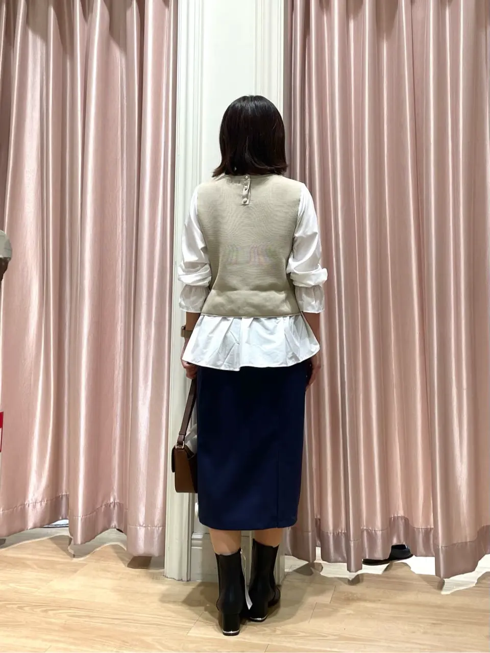 組曲 スタッフ コーディネート画像