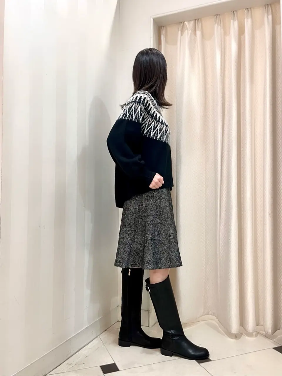 組曲 金井 コーディネート画像