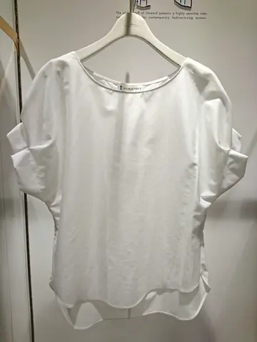 組曲 岡 コーディネート画像