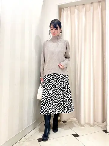 組曲 金井 コーディネート画像