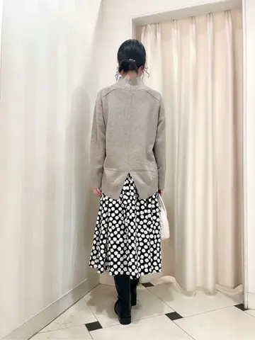 組曲 金井 コーディネート画像