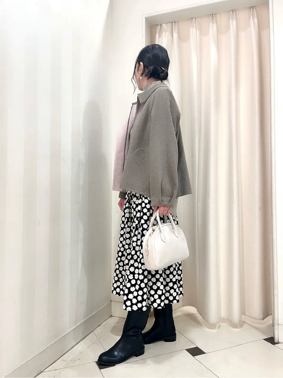 組曲 金井 コーディネート画像