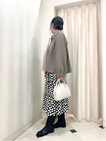 組曲 金井 コーディネート画像