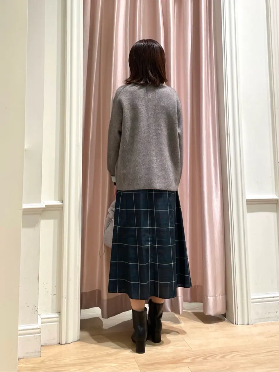 組曲 スタッフ コーディネート画像