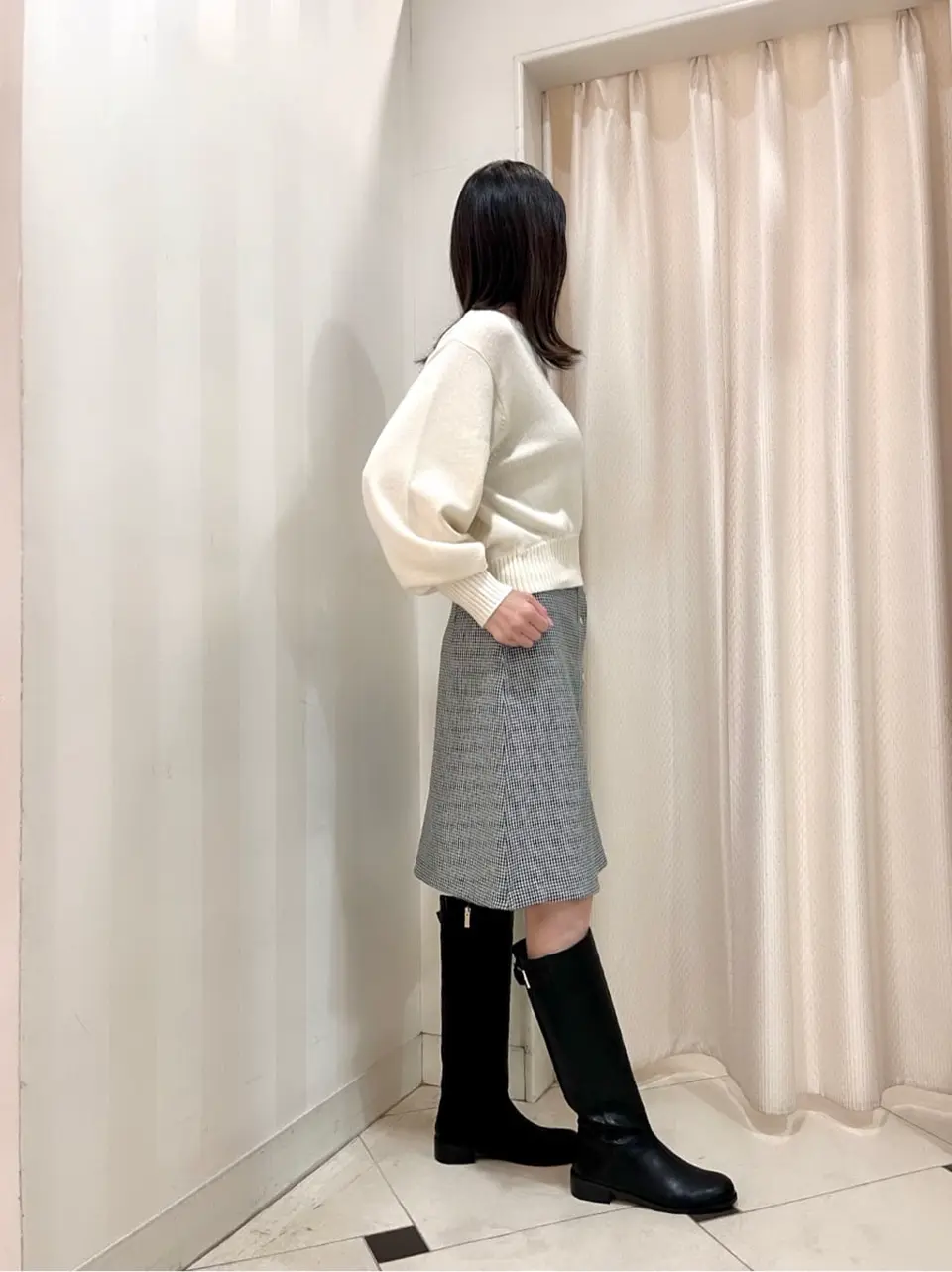 組曲 金井 コーディネート画像