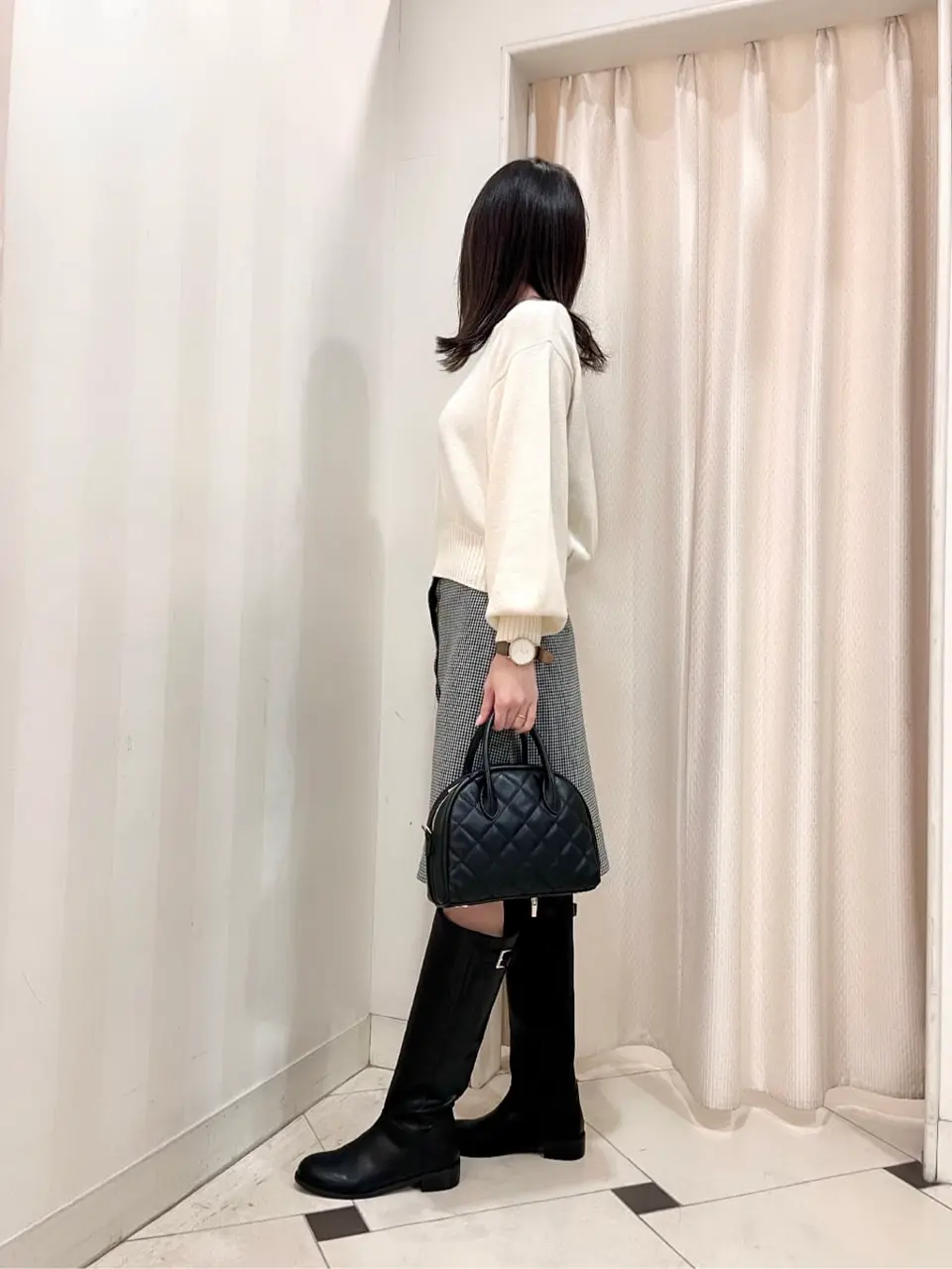 組曲 金井 コーディネート画像