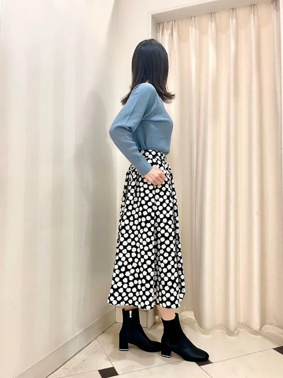 組曲 金井 コーディネート画像