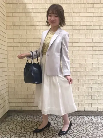 組曲 石井 コーディネート画像